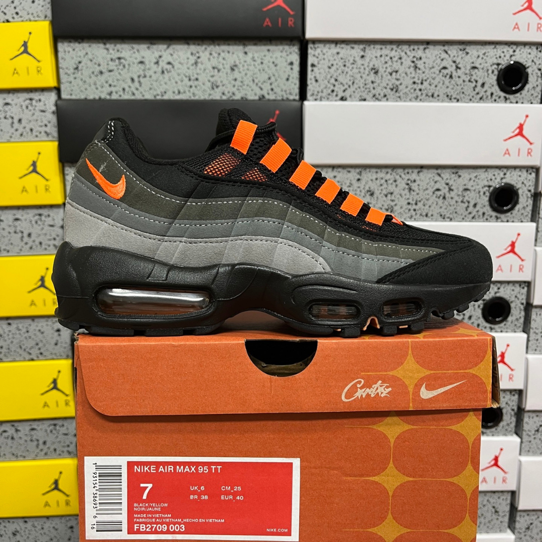 Air Max 95 - Black Hyper Crimson