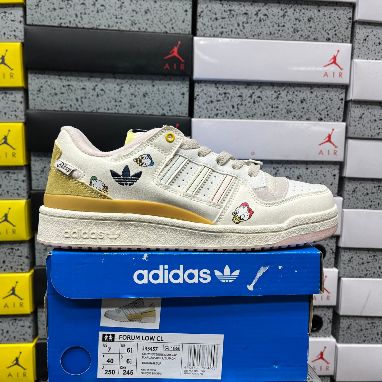 Adidas Forum Low x Disney - Welcome Friends