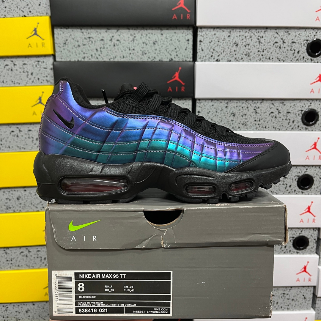 Air Max 95 - Throwback Future