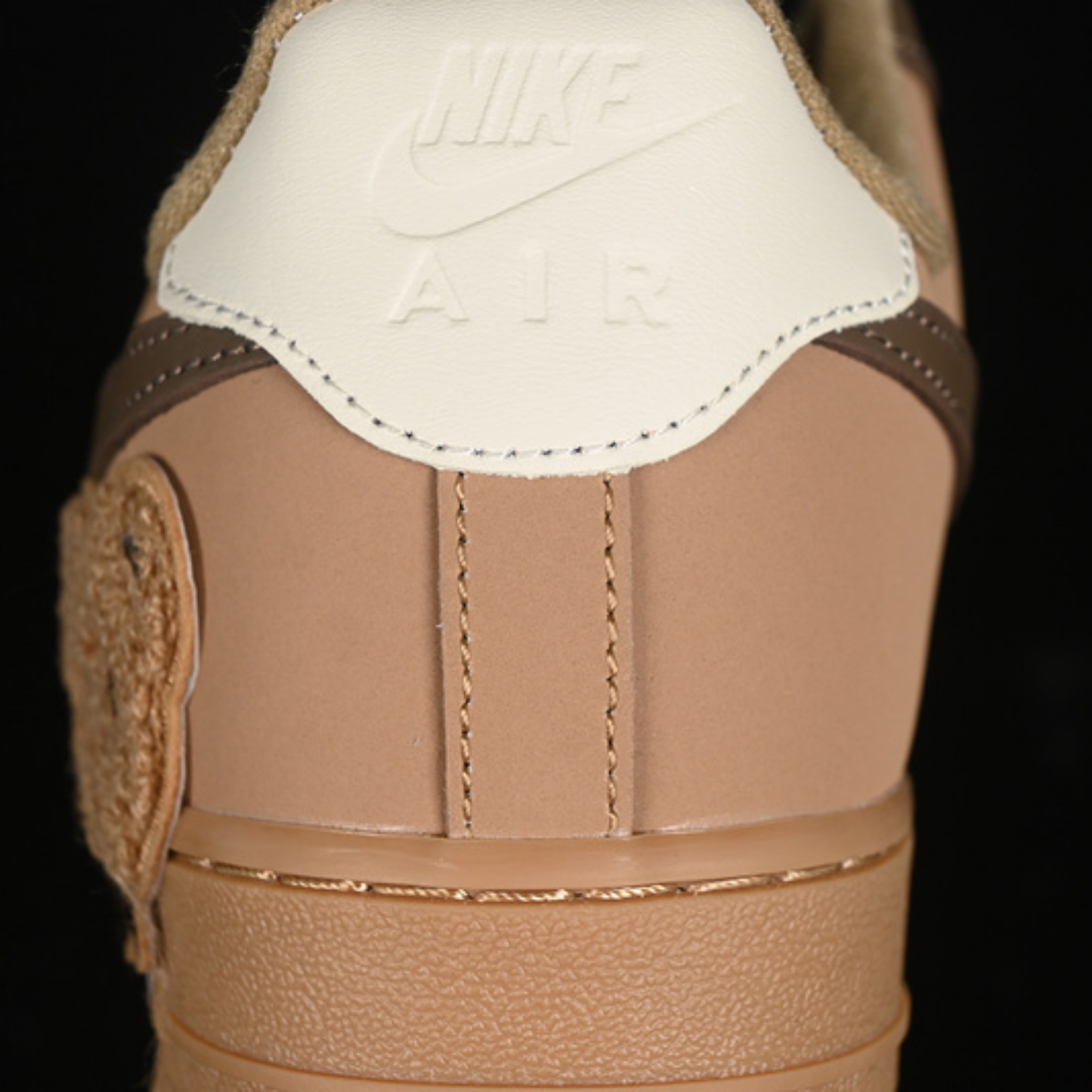 Nike Air Force 1 Low - Stink Bear Gift Box