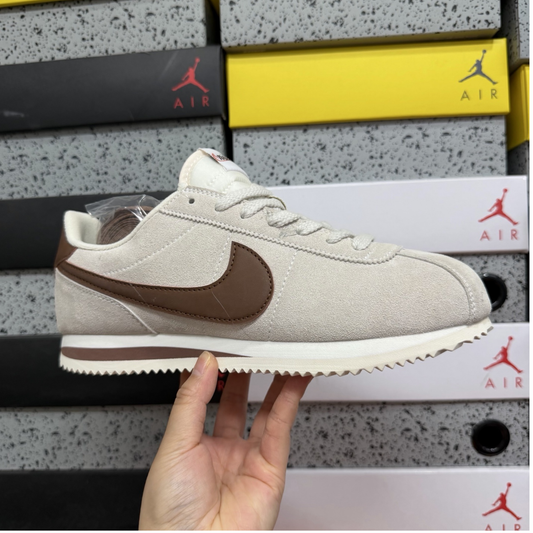 Nike Cortez Wmns - Light Orewood Brown/Fauna Brown-Sail