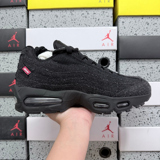 Air Max 95 x Levi's - Black