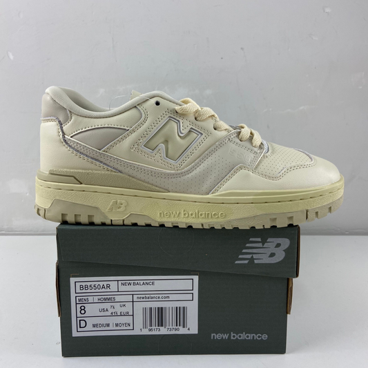 AURALEE X New Balance 550 - Ecru