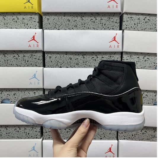 Air Jordan 11 Retro - Space Jam