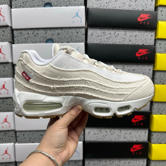 Air Max 95 x Levi's - Light Orewood Brown