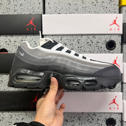 Air Max 95 x Yu-Gi-Oh! - Jonouchi