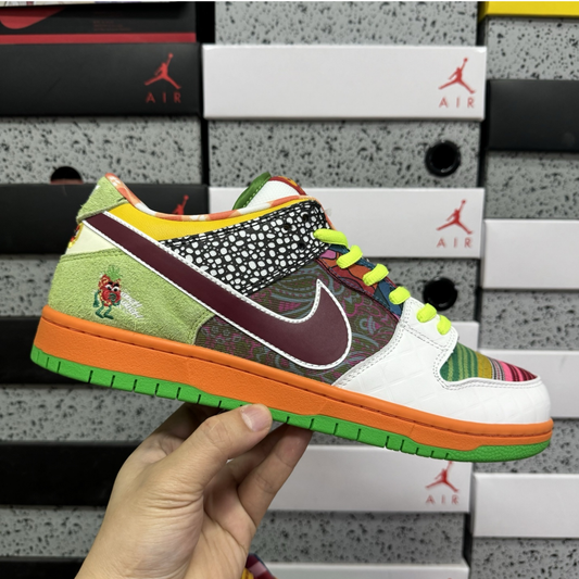 Nike SB Dunk Low - What The Paul