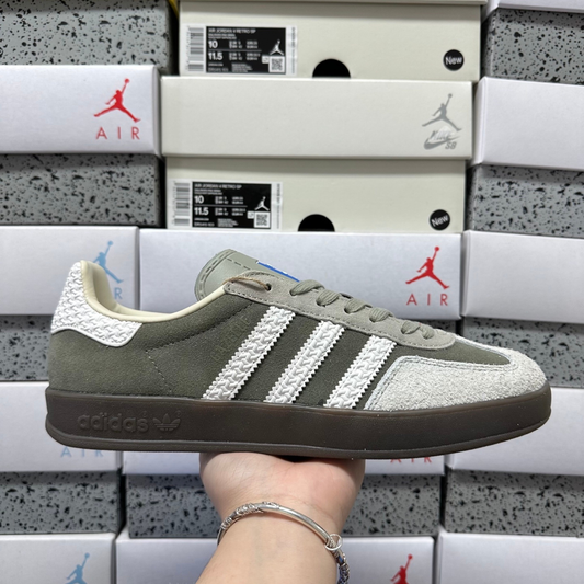Adidas Gazelle Indoor - Olive Strata