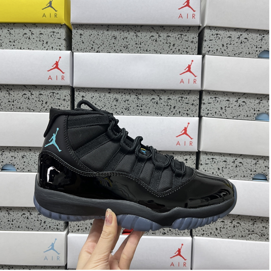 Air Jordan 11 Retro - Gamma Blue
