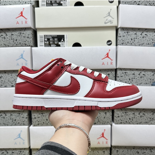 Nike Dunk Low - Gym Red