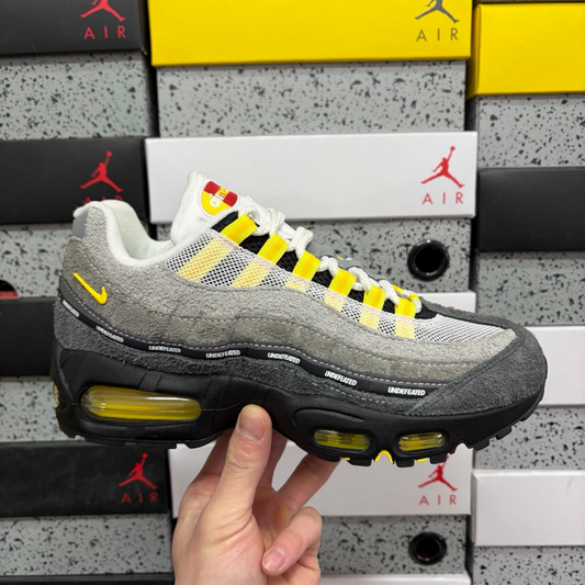 Air Max 95 x Undefeated - Shanghai"