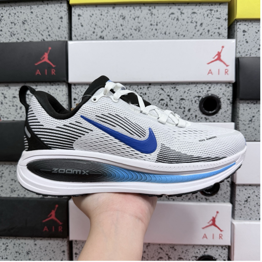 Nike Vomero 18 - White Black Sail Photo Blue