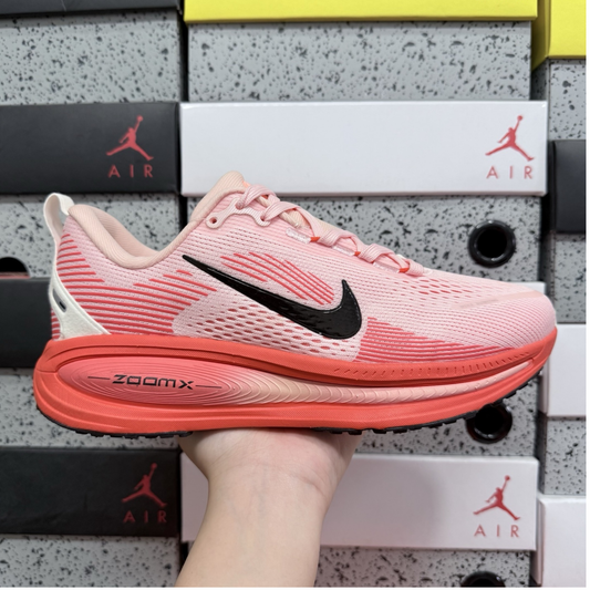 Nike Vomero 18 - Pink Foam/Black