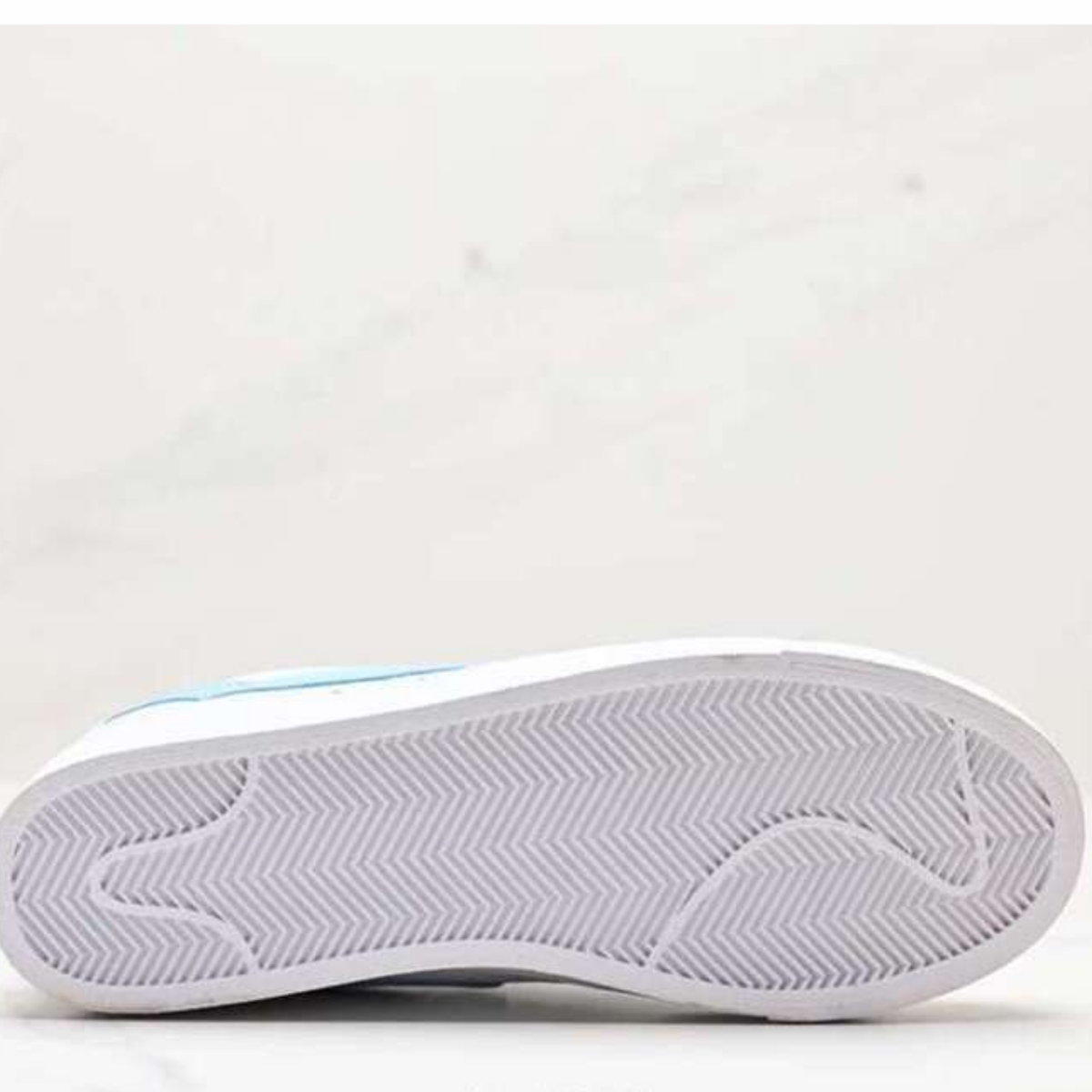 Nike Blazer Low '77 - White Blue