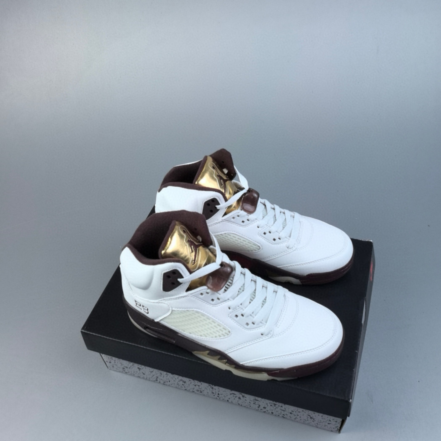 Air Jordan 5 - Golden Ticket