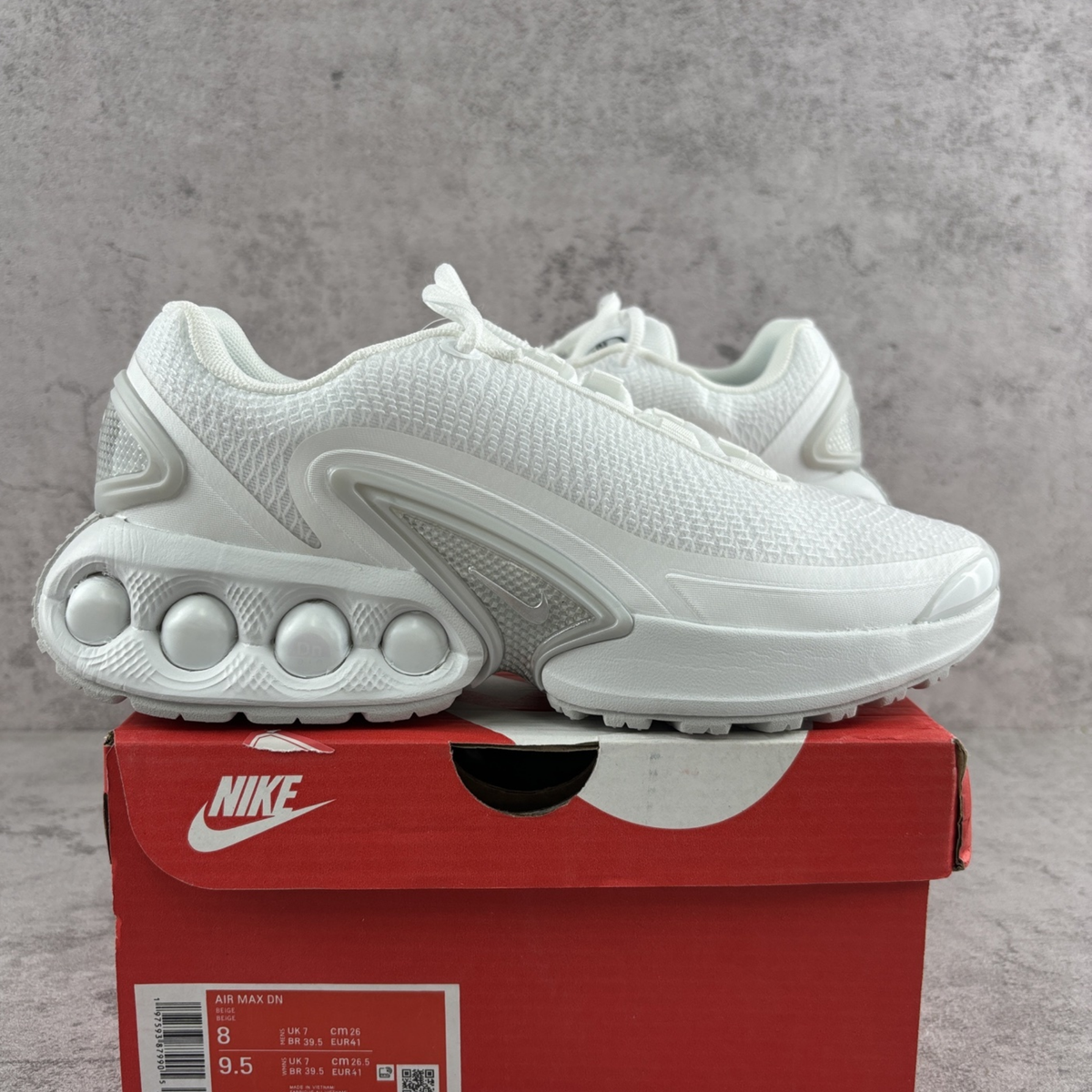 Nike Air Max DN - Metallic Silver