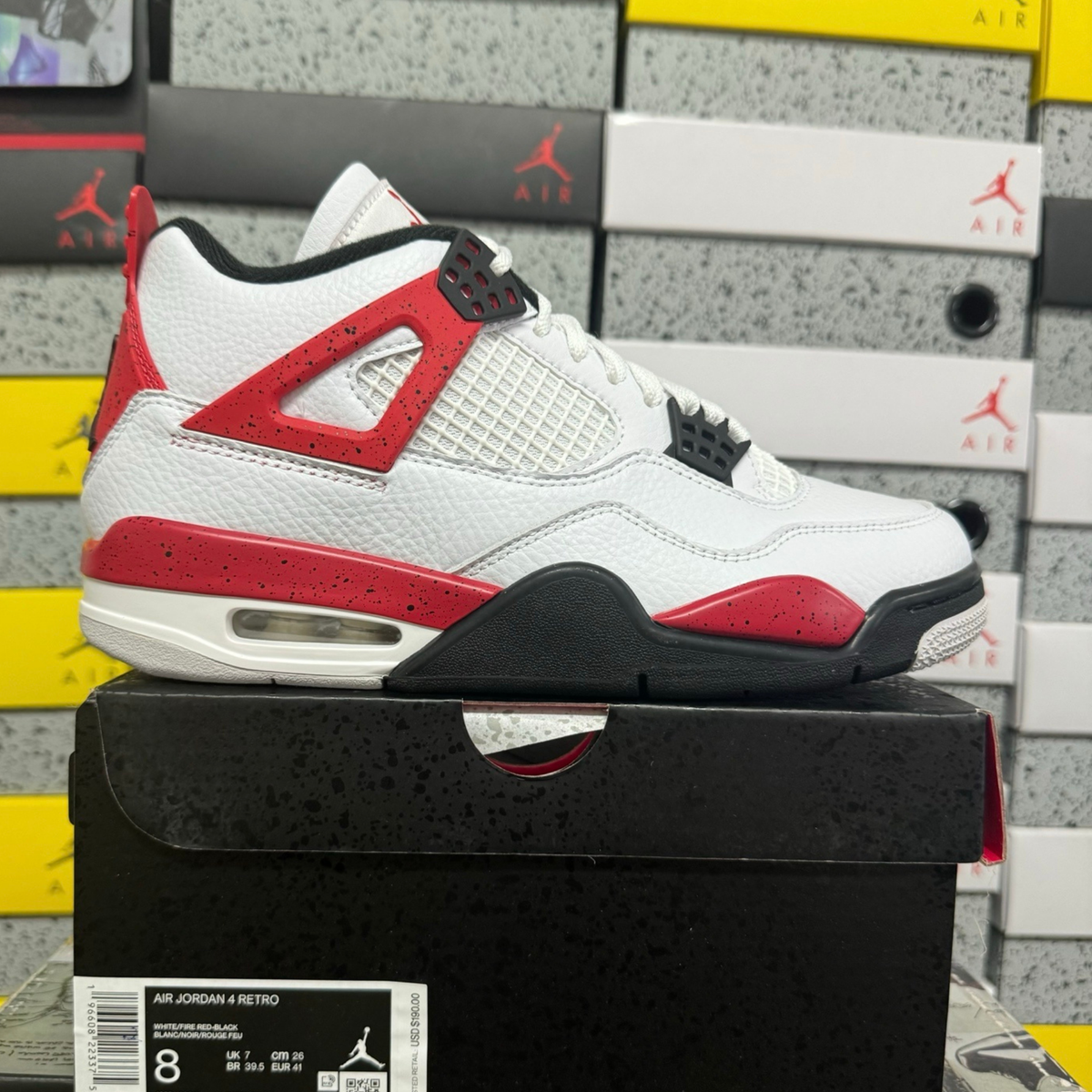 Air Jordan 4 Retro - Red Cement