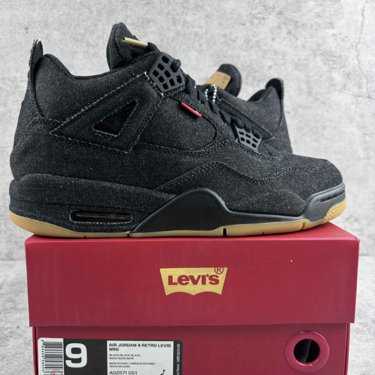 Levi's x Air Jordan 4 Retro - NRG Black Denim