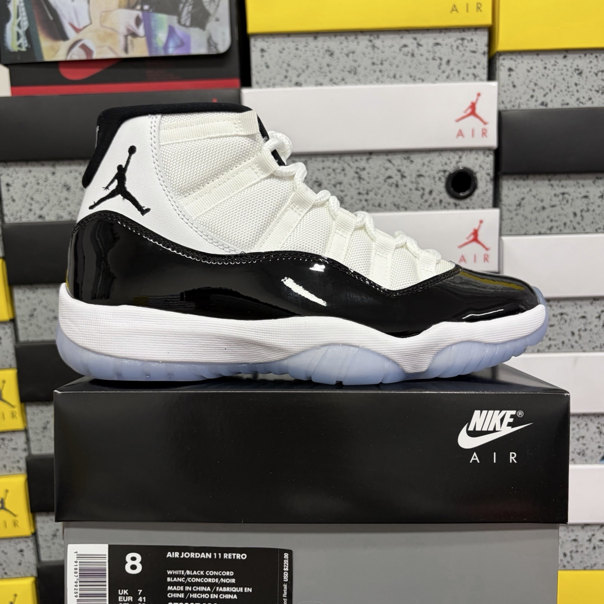 Air Jordan 11 Retro - Legend Blue