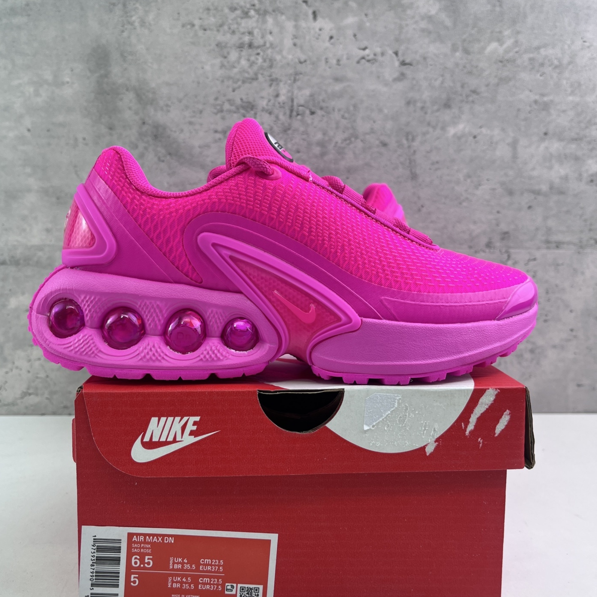 Nike Air Max DN - Laser Fuchsia