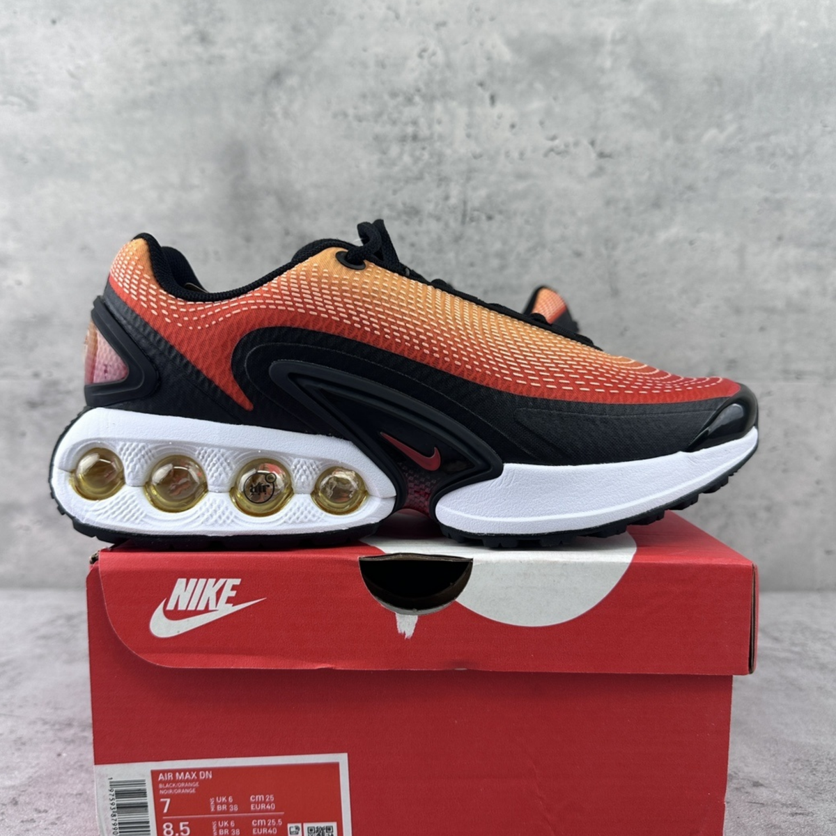 Nike Air Max DN SE - Laser Orange