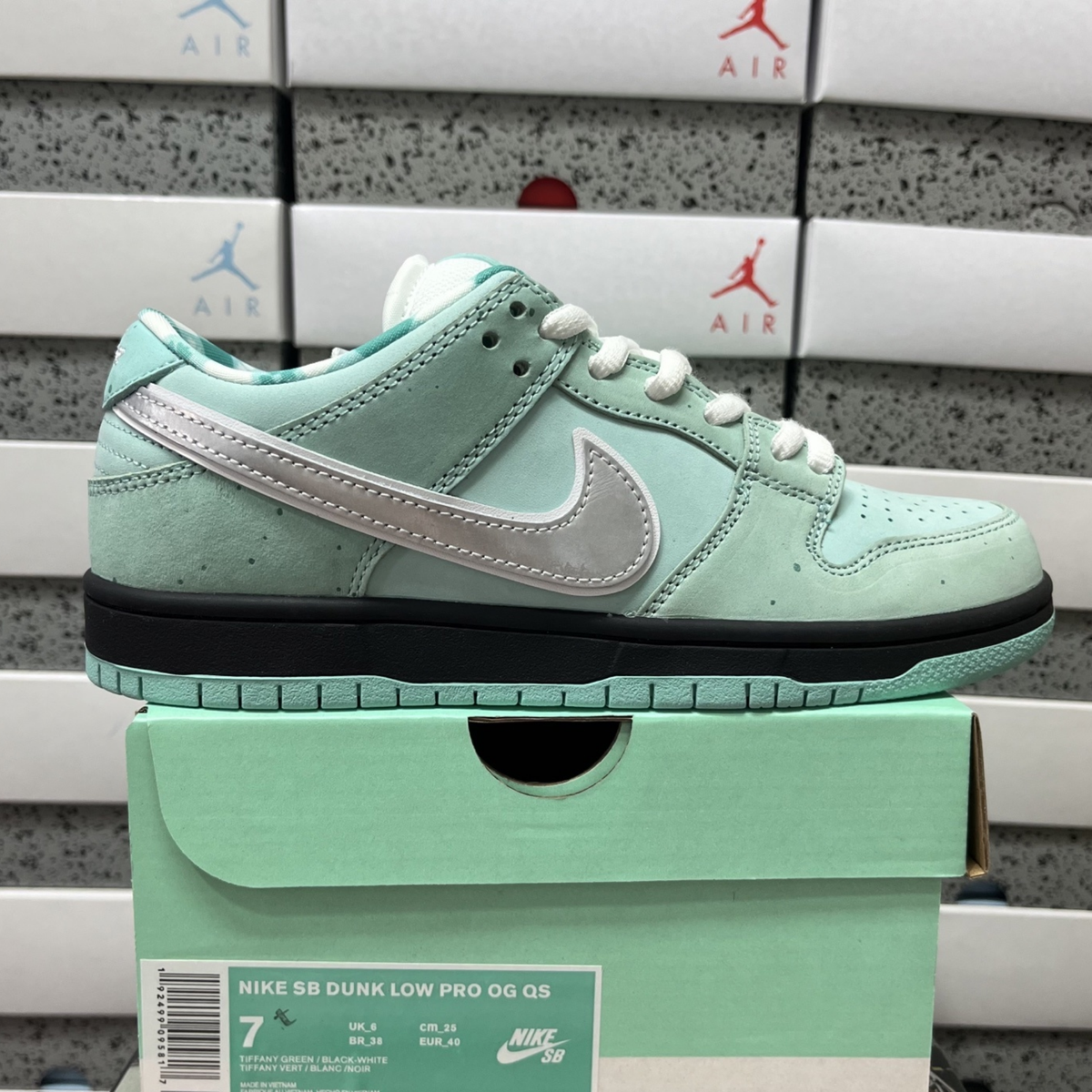 Concepts X Diamond Supply Co. X Nike SB Dunk Low - Tiffany Lobster