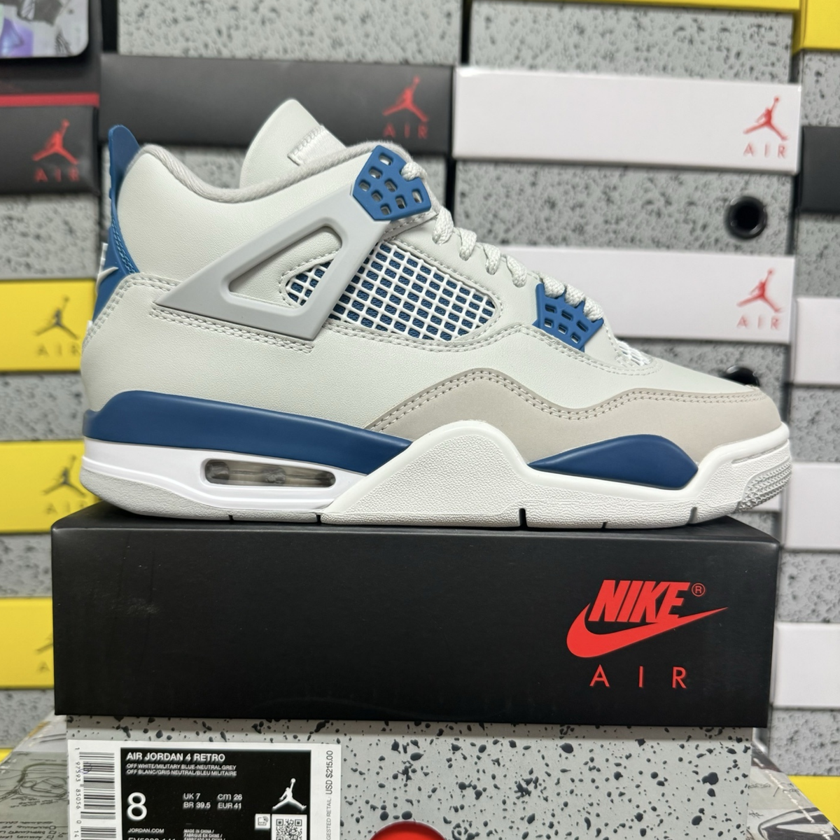 Air Jordan 4 Retro - Military Blue
