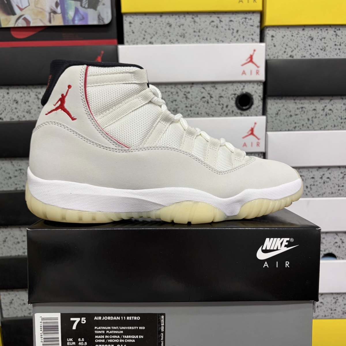 Air Jordan 11 Retro - Platinum Tint