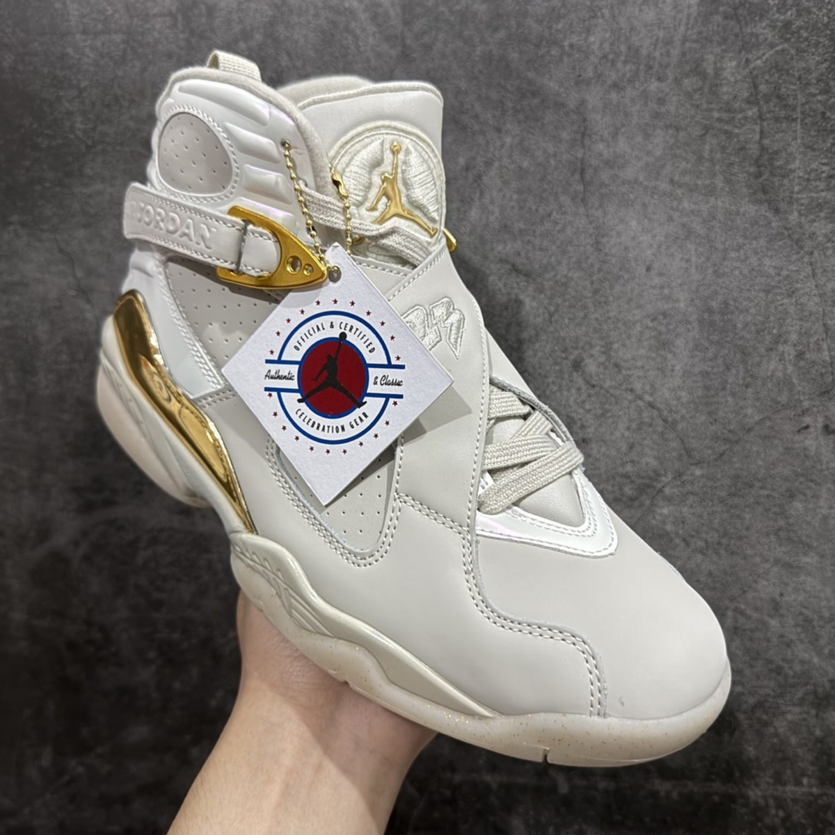Air Jordan 8 Retro C&C - Championship Trophy