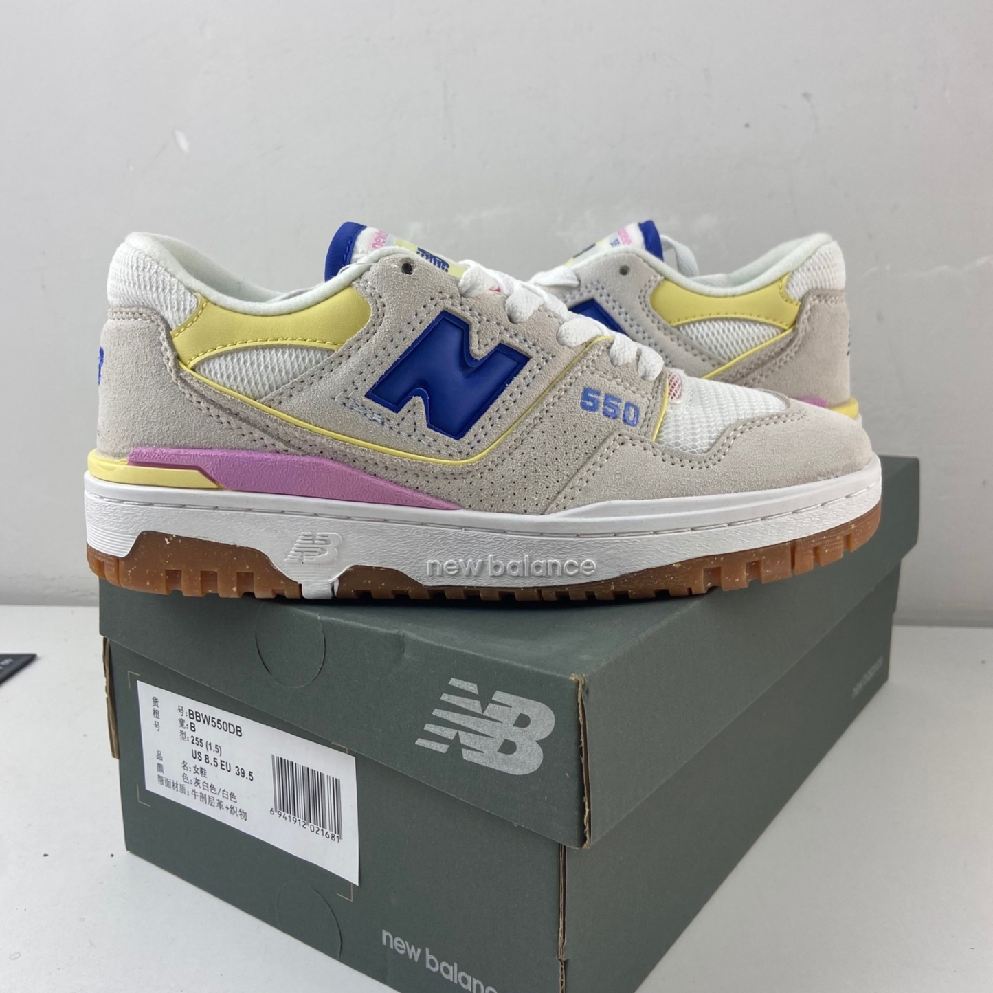 New Balance 550 - Sea Salt Marine Blue
