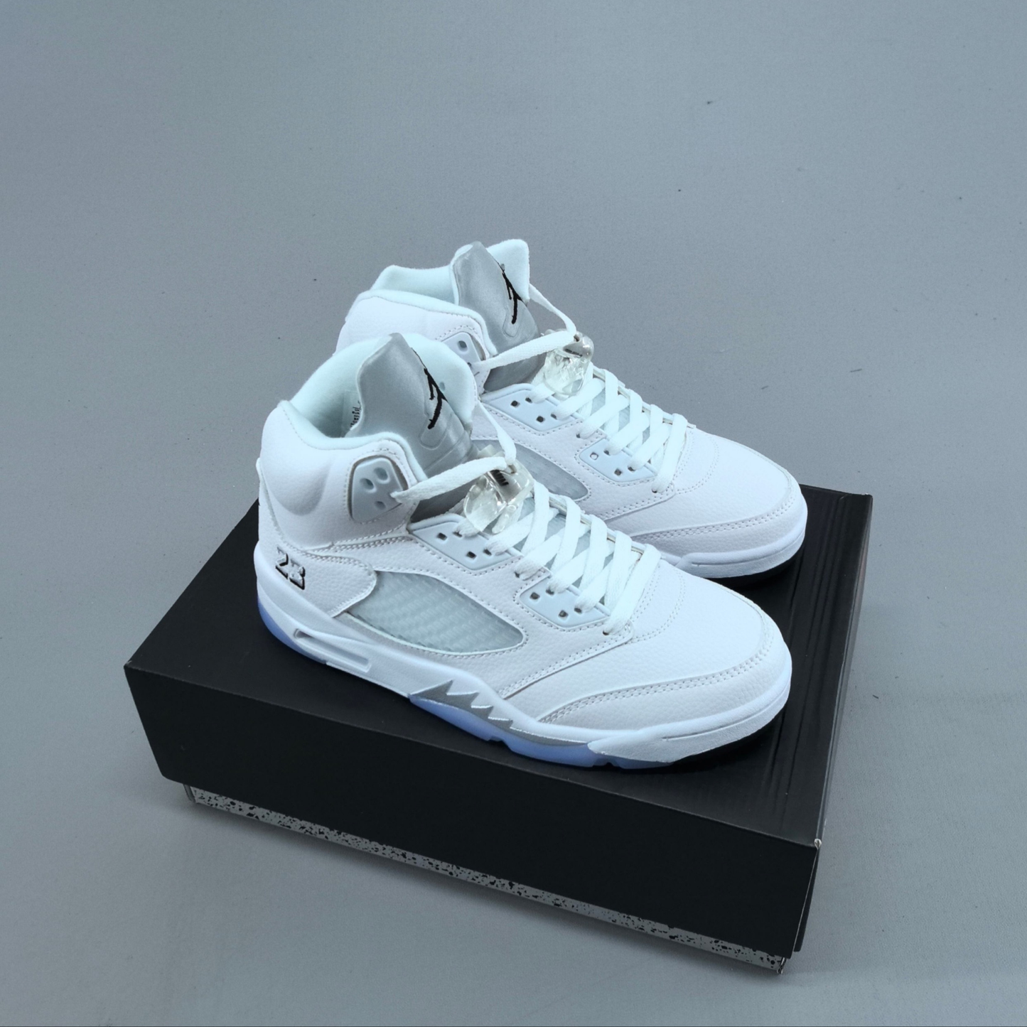 Air Jordan 5 - White Metallic