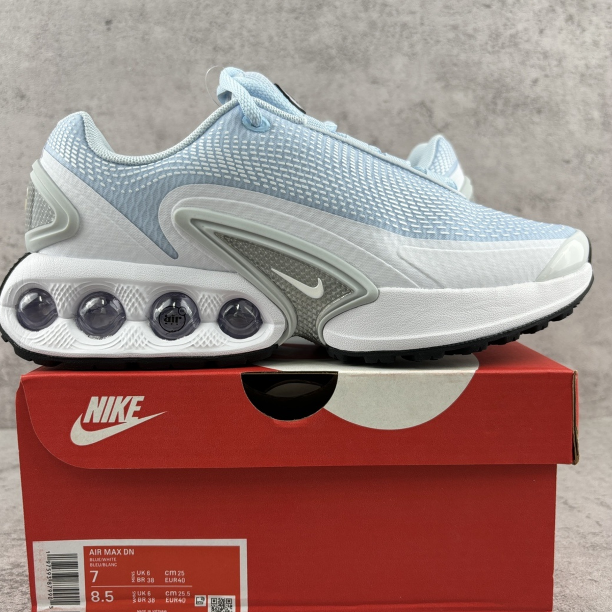 Nike Air Max DN - Half Blue