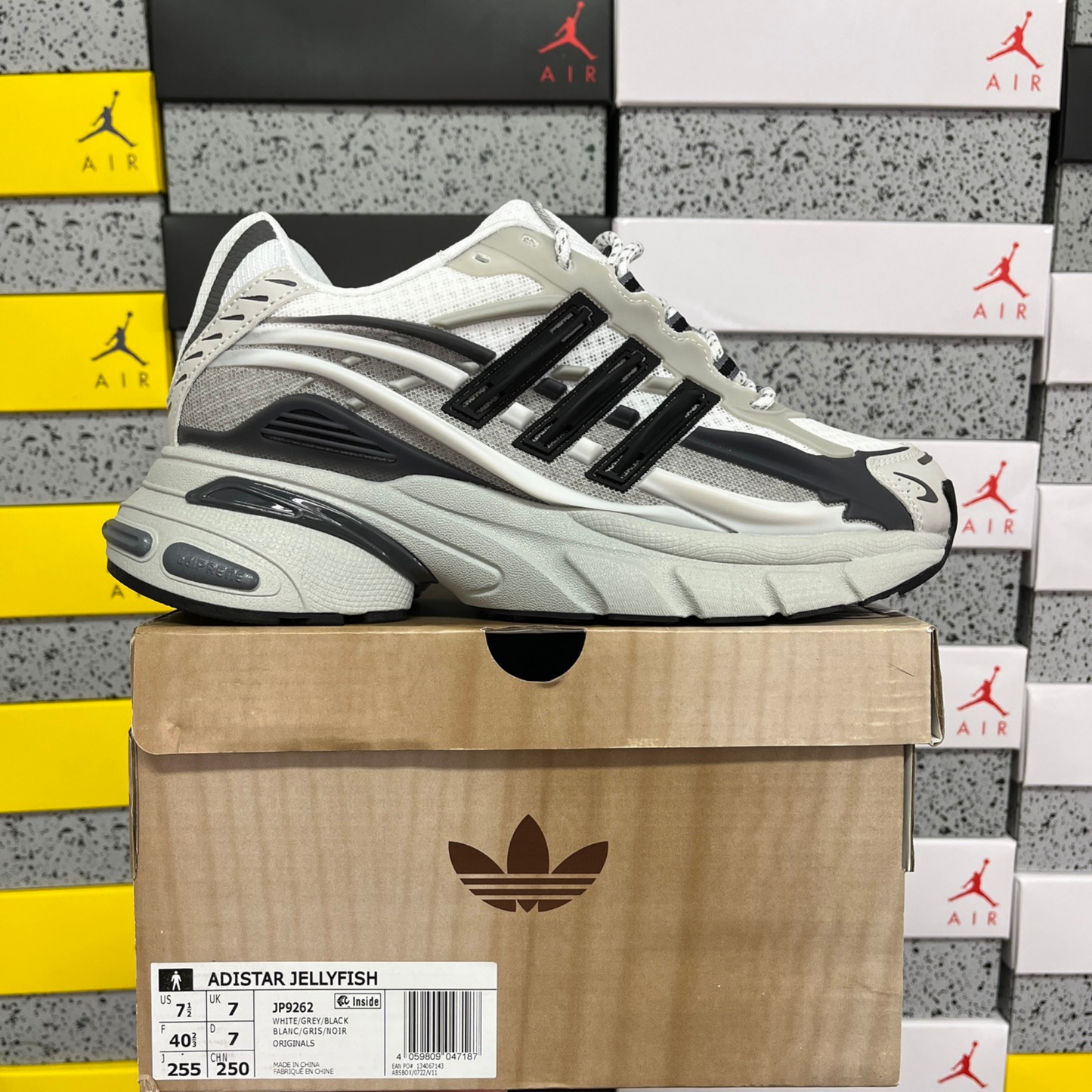 Pharrell Williams x Adidas Adistar Jellyfish - Solid Grey Black