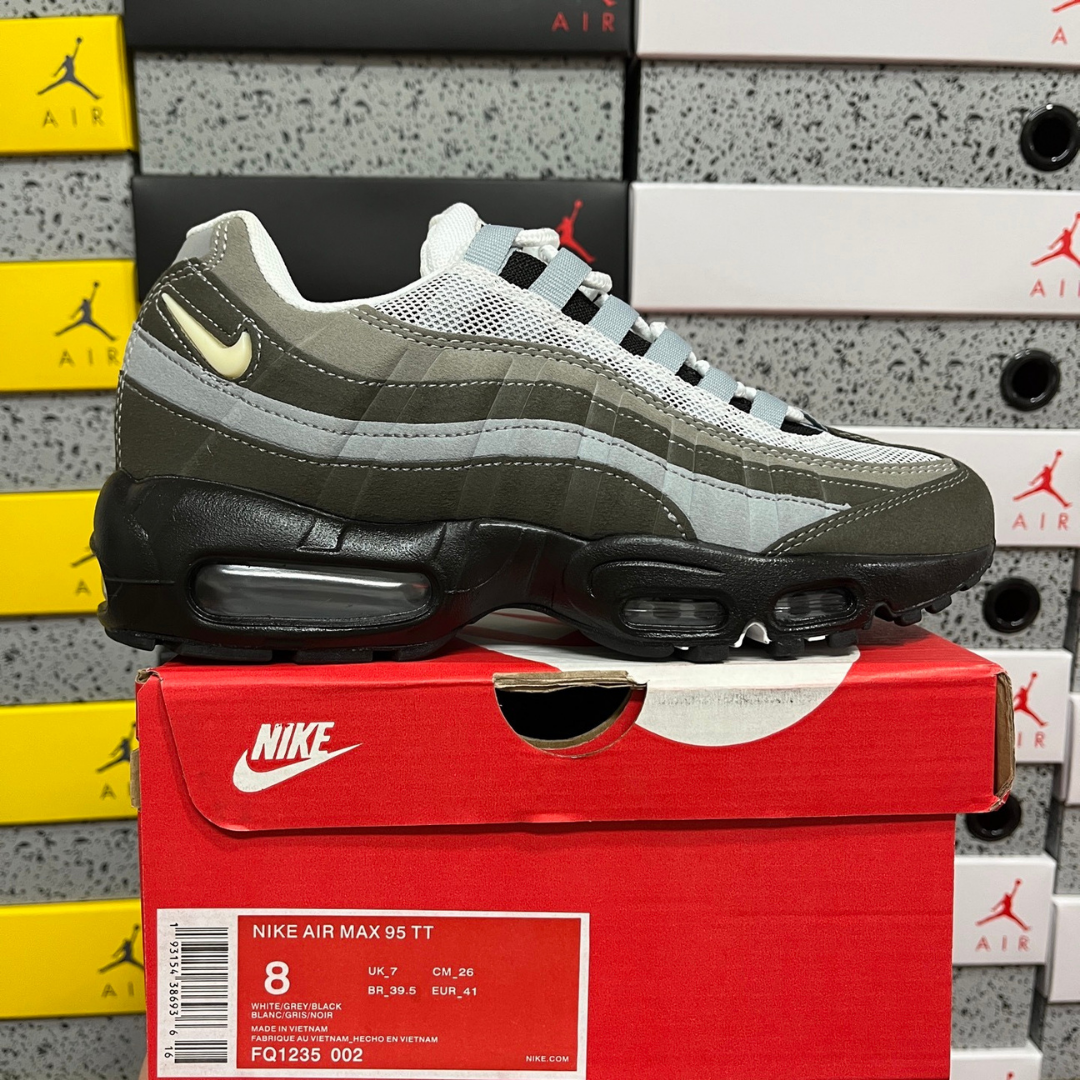 Air Max 95 - Smoke Gradient
