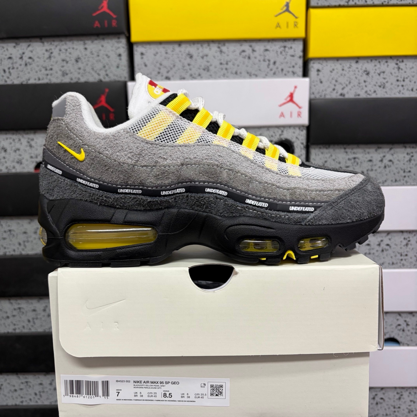 Air Max 95 x Undefeated - Shanghai"
