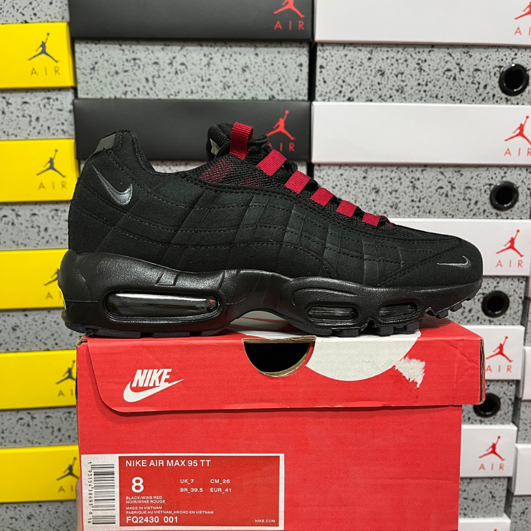 Air Max 95 - Crimson Pulse