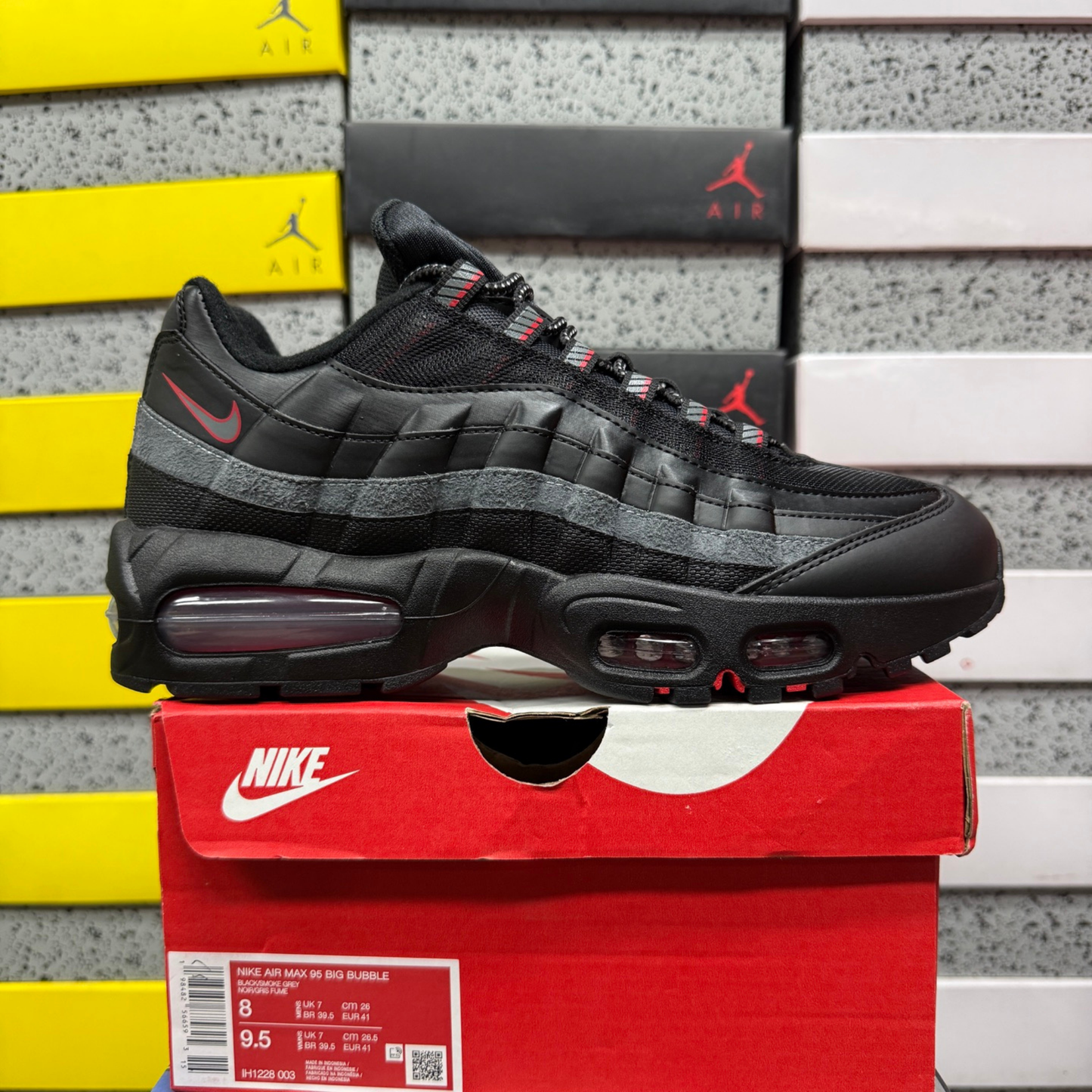 Air Max 95 - Black University Red