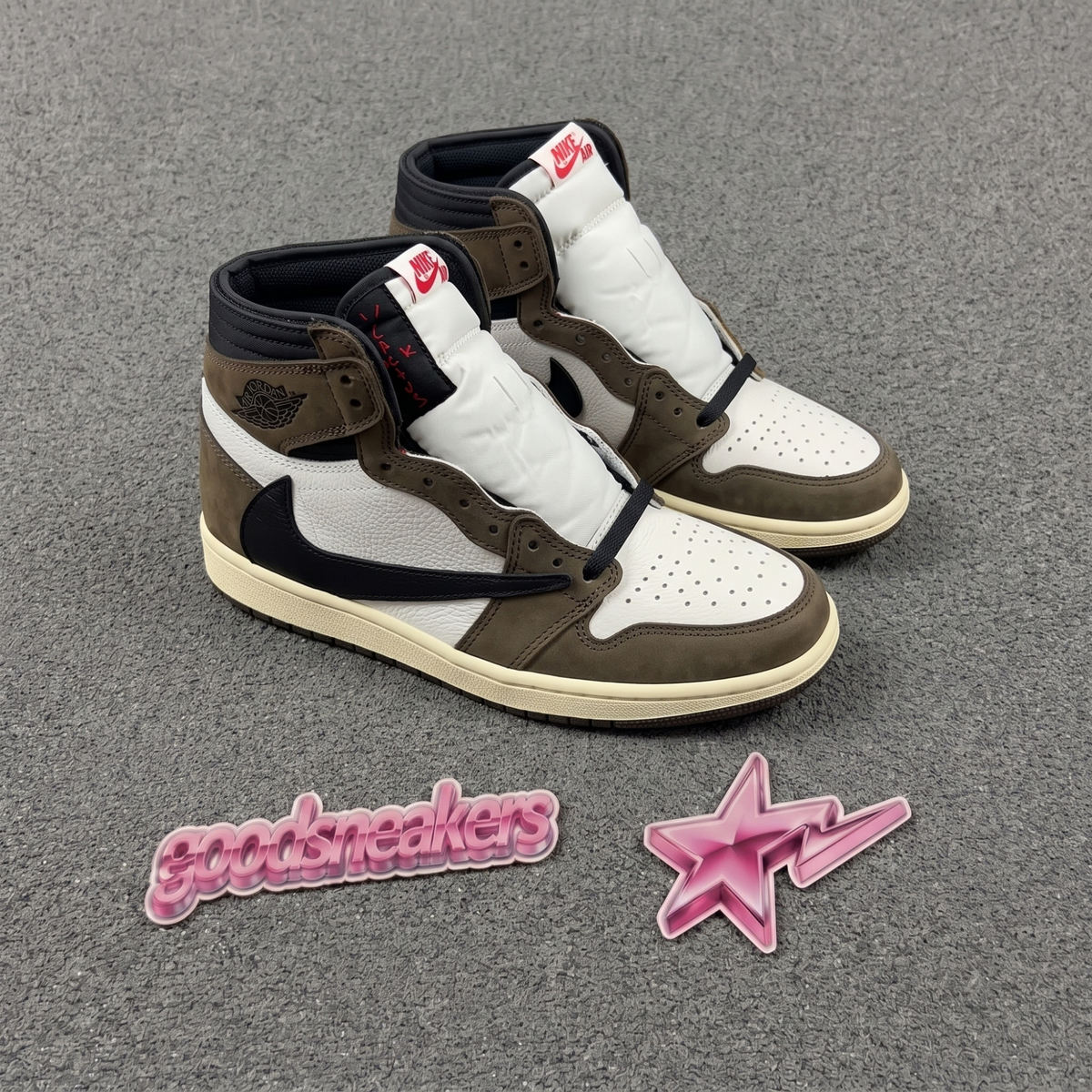 Travis Scott x Air Jordan 1 Retro High OG - Mocha