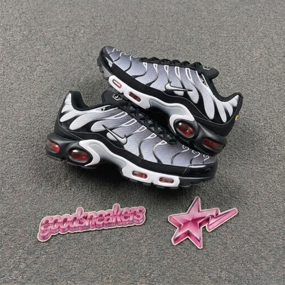 Nike Air Max Plus - Grey Black Fade