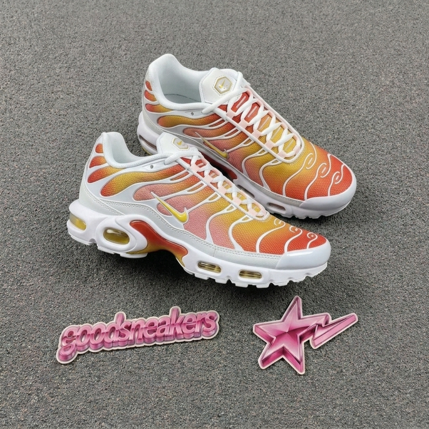 Nike Air Max Plus - Phantom Rugged Orange