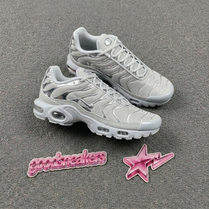 Air Max Plus - Metallic Silver Light Bone