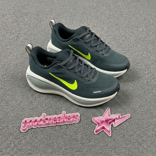 Nike Vomero Plus - Sequia Volt