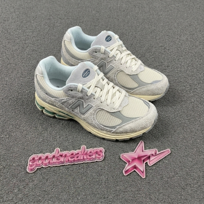 New Balance 2002R - Linen Concrete