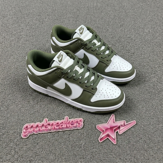 Nike Dunk Low - Medium Olive
