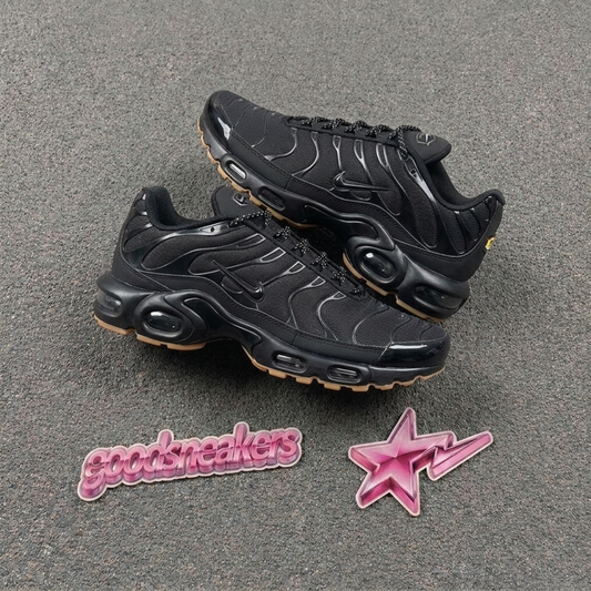 Nike Air Max Plus - Triple Black Gum