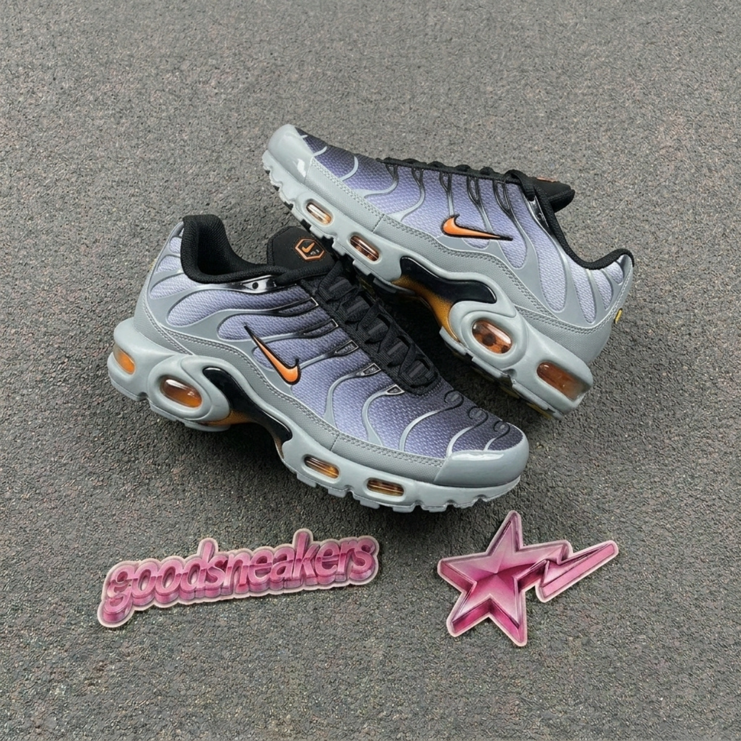 Nike Air Max Plus - Lt Smoke Grey Hot Curry
