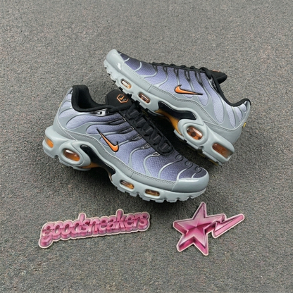 Nike Air Max Plus - Lt Smoke Grey Hot Curry