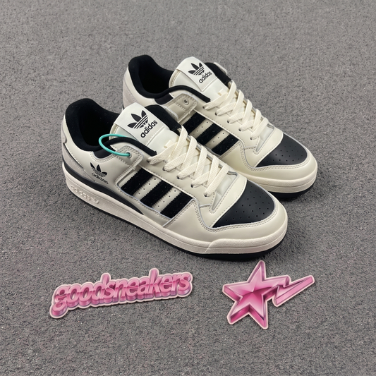 Adidas Forum Low - Core Black / Cream White