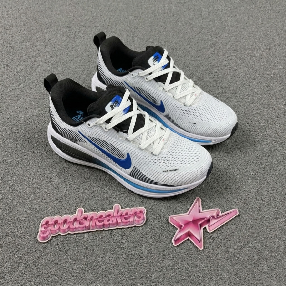 Nike Vomero 18 - White Black Sail Photo Blue