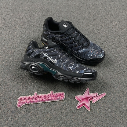 Nike Air Max Plus -  Black Paint Splatter